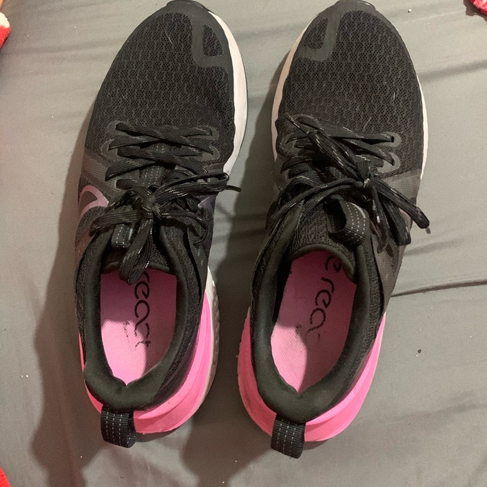 Nike like-new running shoes.